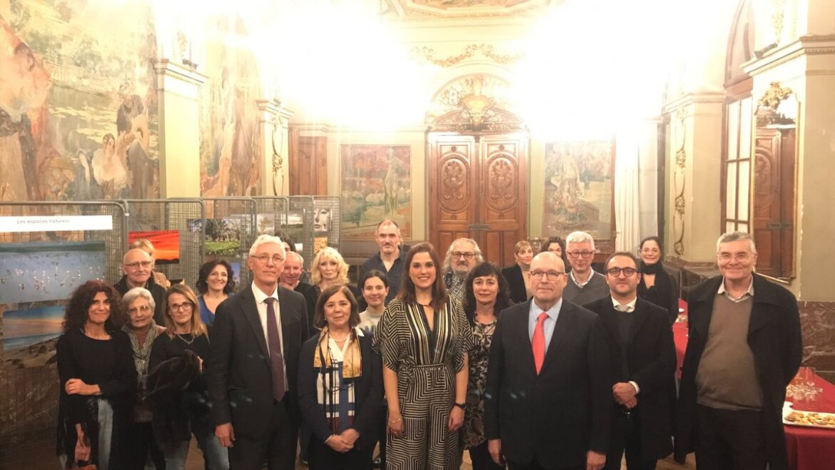 Cultura potencia la difusión internacional del Misteri y el Palmeral con una exposición de la artista ilicitana Beatriz Navarro en Toulouse