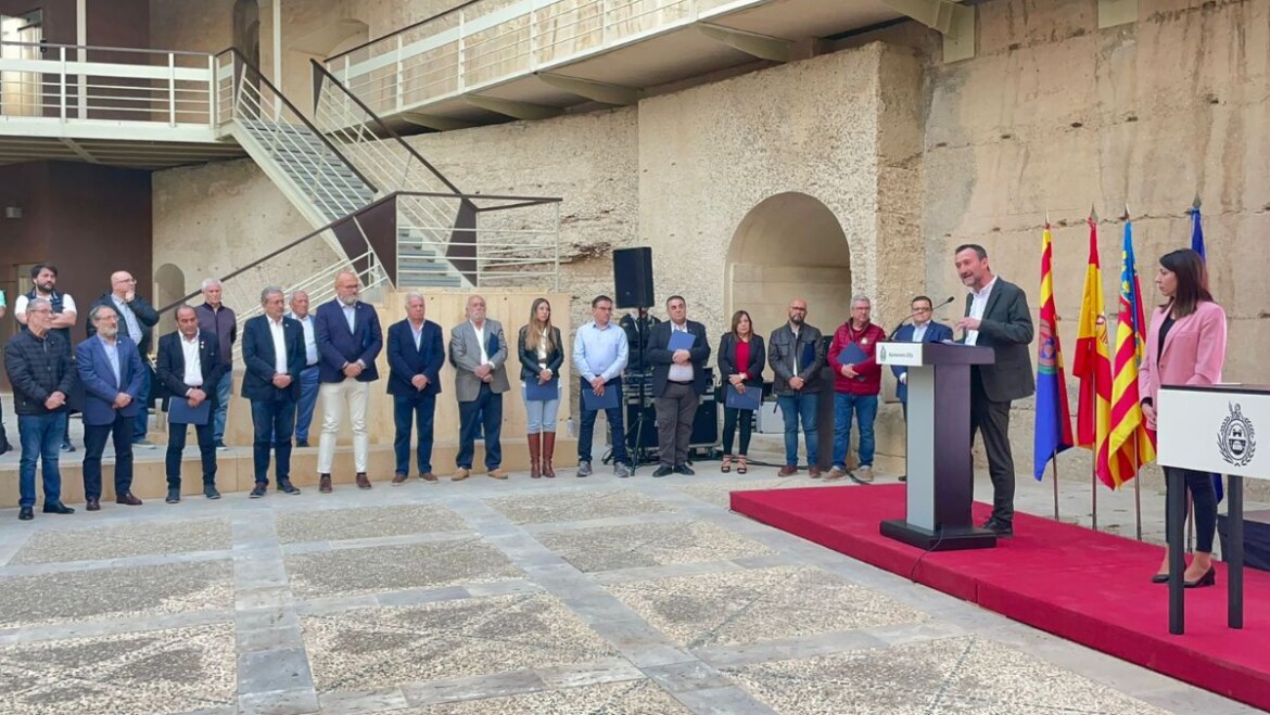 L’alcalde es reuneix amb tots els ens festers per a reconéixer el seu treball i renovar el compromís municipal de suport a l’activitat d’aquests