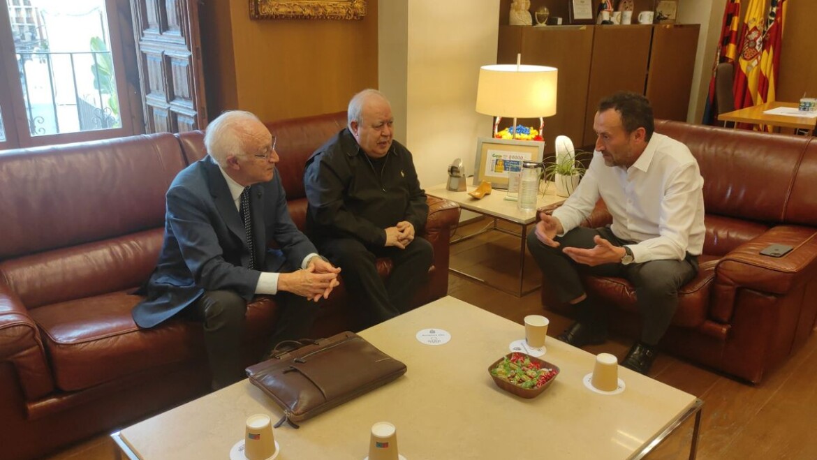 El Ayuntamiento da el primer paso para la rehabilitación de la basílica de Santa María