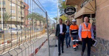 La renovación y mejora de las redes de agua potable y alcantarillado llegan a la avenida de Cartagena en El Altet