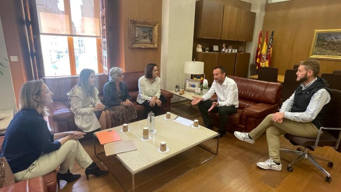 El Ayuntamiento se compromete con ASFEME a financiar una sede para que la asociación pueda ampliar sus servicios  a las personas con enfermedad mental