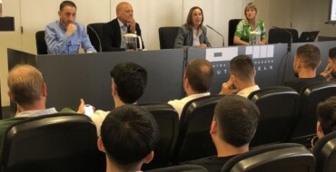 Alumnes d’FP de la branca de Comerç i Màrqueting de l’IES Severo Ochoa presenten un pla per a captar abonats europeus a l’Elx CF