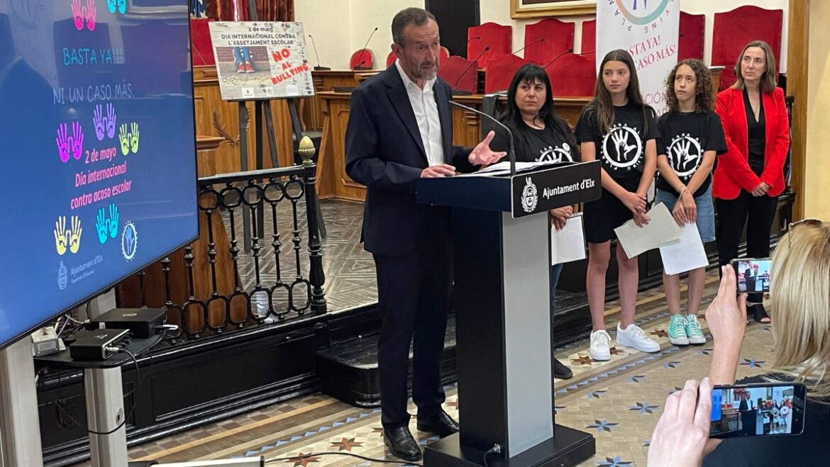 El Ayuntamiento de Elche se suma a la lucha contra el acoso escolar
