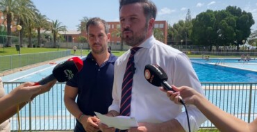 El Ayuntamiento estudiará la revisión del precio de las piscinas municipales