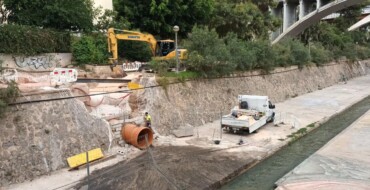Las obras de Aigües d’Elx para tratar de mejorar el problema en la Fundación Salud Infantil concluirán la próxima semana