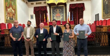 El Ayuntamiento firma el pacto territorial por el empleo en Elche con los sindicatos y la patronal