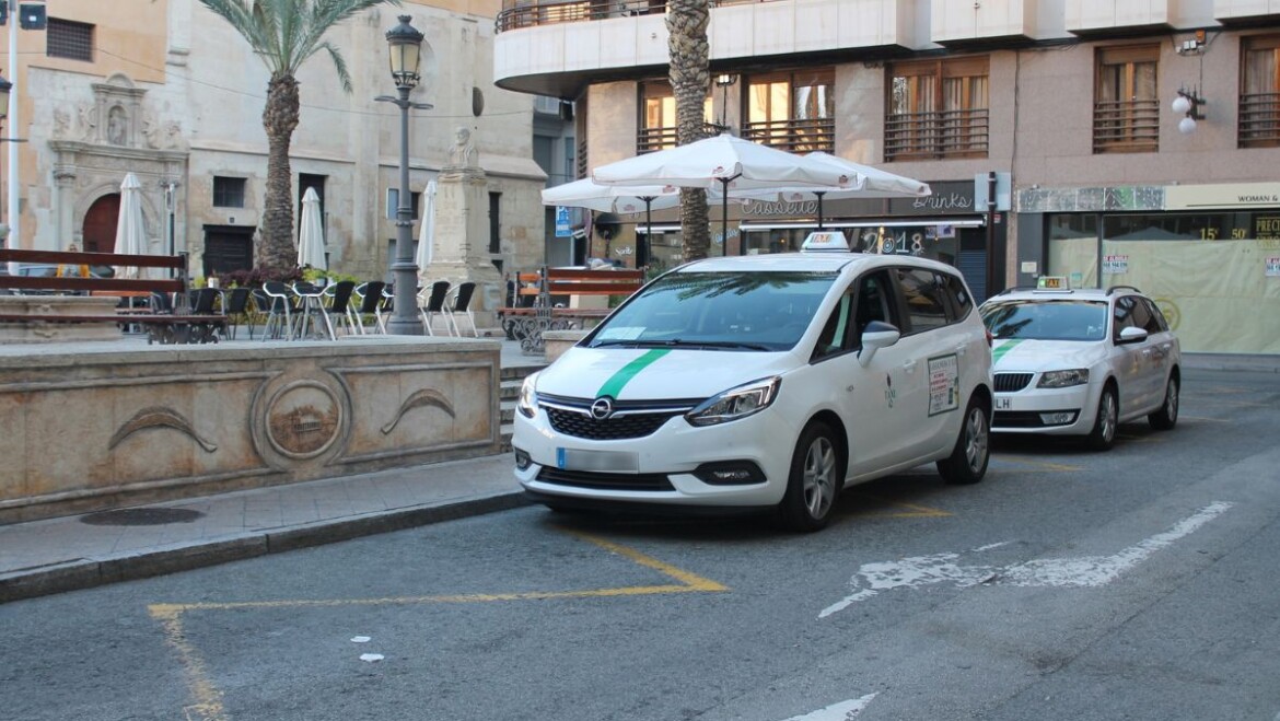 El Ayuntamiento inicia el desbloqueo de las 24 nuevas licencias de taxi concedidas por la Generalitat