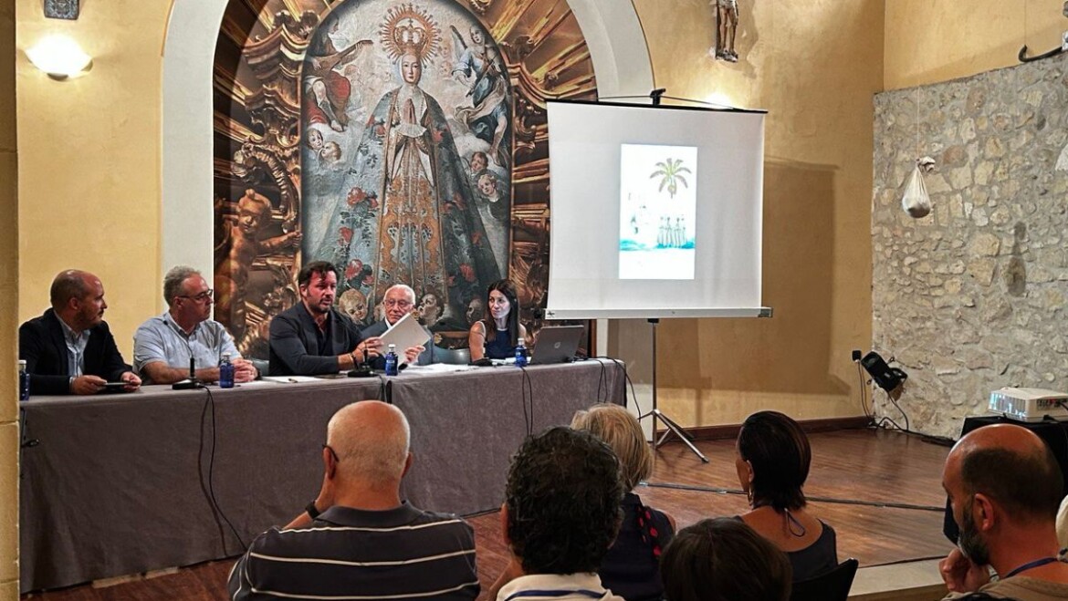 El alcalde inaugura el curso de verano ‘El Misteri d’Elx a través de las emociones’