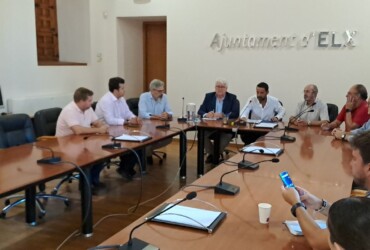 El Ayuntamiento firma un convenio con la Comunidad de Propietarios del polígono de Carrús