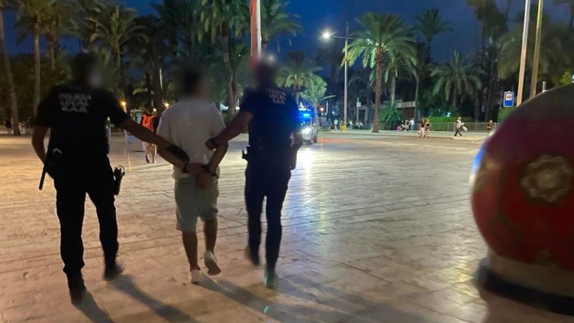 Detenido por amenazar a menores con un arma blanca