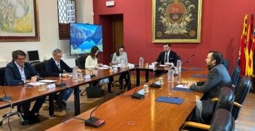 El alcalde se reúne con diputados ilicitanos para reivindicar de forma conjunta las necesidades para Elche