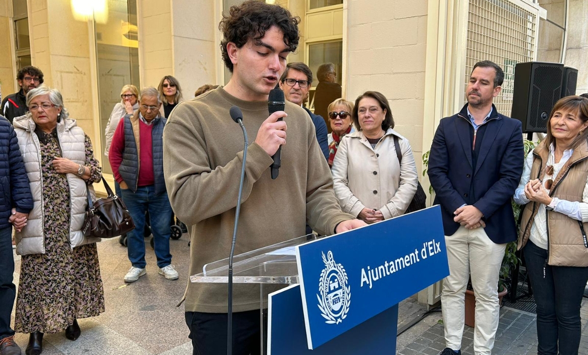 El centro polivalente de Carrús llevará el nombre de la edil María Teresa Sempere