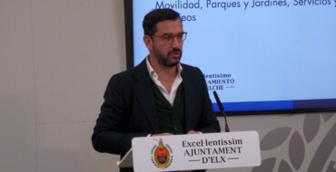 Elche continúa con la reducción del 50% en los bonos de autobús urbano durante 2024