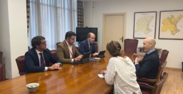 El alcalde reivindica más agua e infraestructuras ante la Confederación Hidrográfica del Júcar