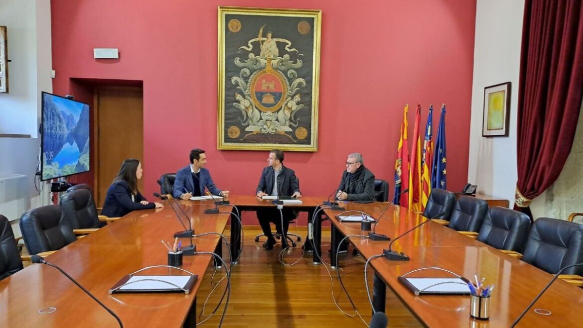 El Ayuntamiento se compromete con la Federación de Golf Valenciana a fomentar este deporte en el municipio