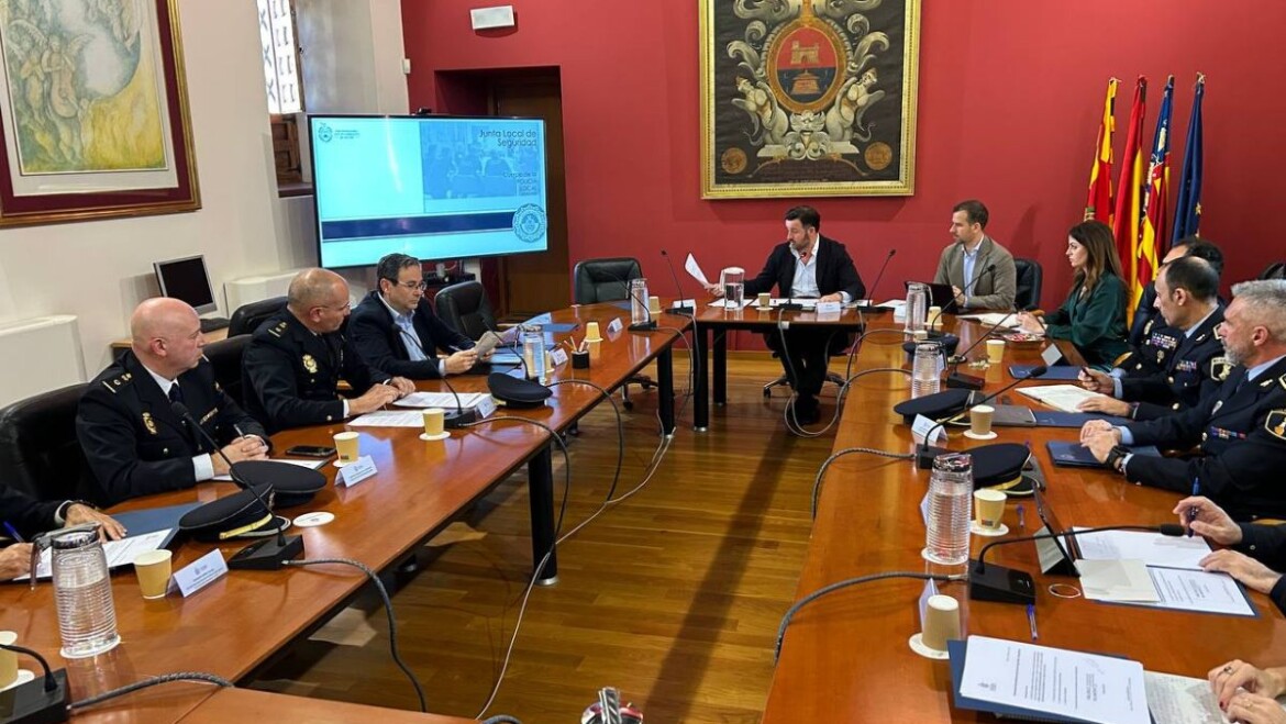 Elx comptarà amb una reguarda permanent de la Policia Local a la plaça del 1r de Maig