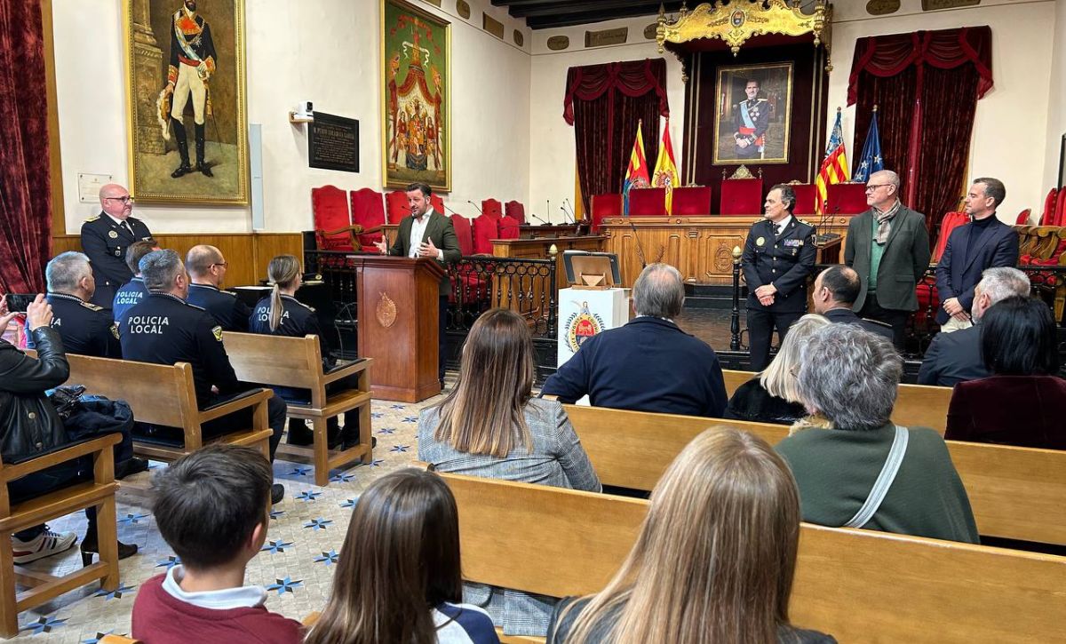 TOMA DE POSESIÓN POLICIA (2)