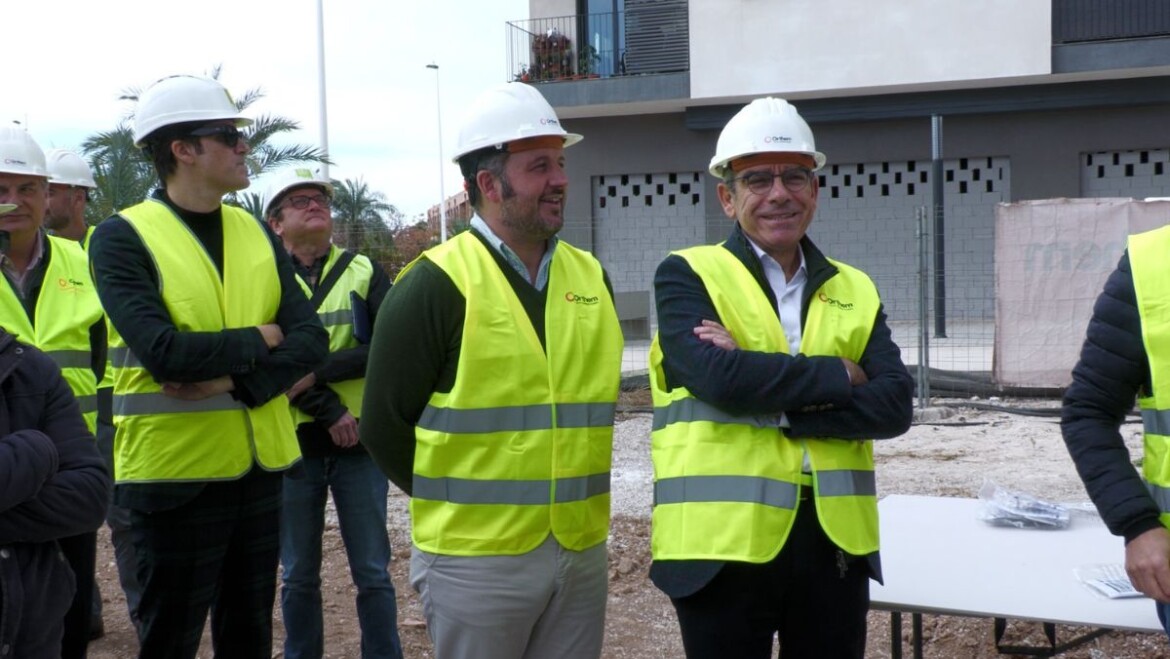Ajuntament i Conselleria busquen la fórmula de finançament per a completar la reforma integral de Sant Antoni