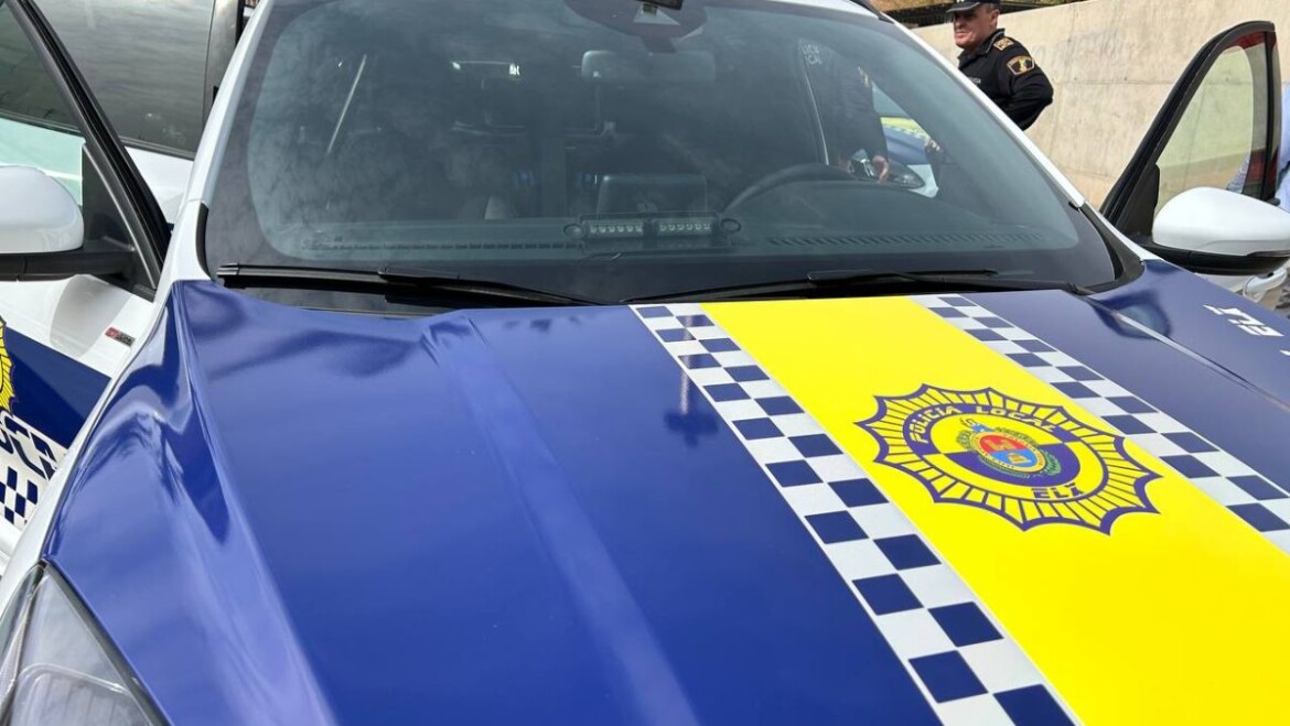 Acusados dos hombres por dañar coches en la vía pública