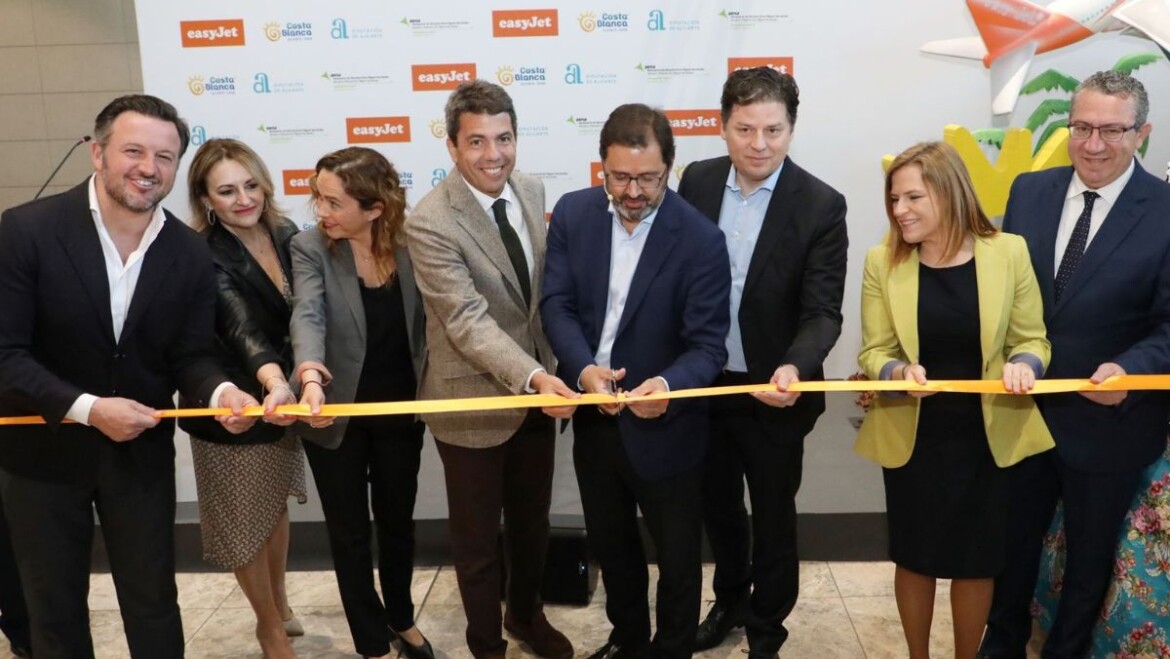 Pablo Ruz pone en valor el papel del aeropuerto Alicante-Elche para la promoción del turismo