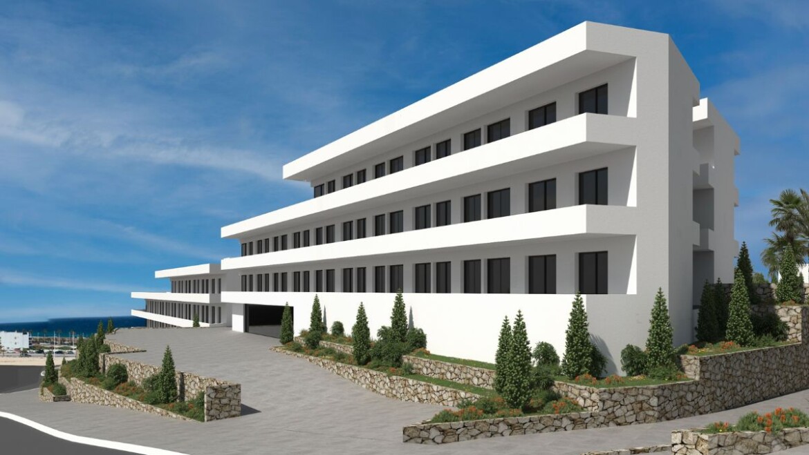 El Ayuntamiento desbloquea la parcela hotelera del AR-1 en Arenales con un proyecto inversor superior a los 16 millones de euros