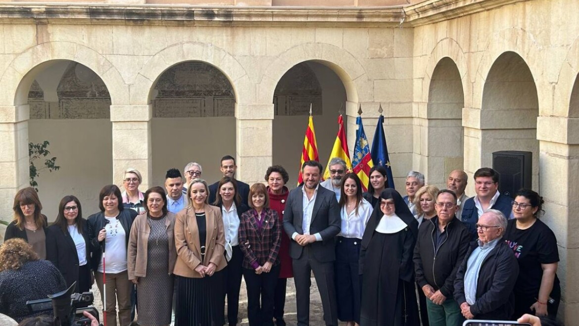 El Ayuntamiento firma 18 convenios con entidades sociales del municipio