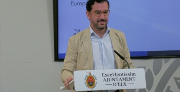 El Ayuntamiento incluye más plazas de aparcamiento gratuito y una sala de cine al proyecto de Jayton