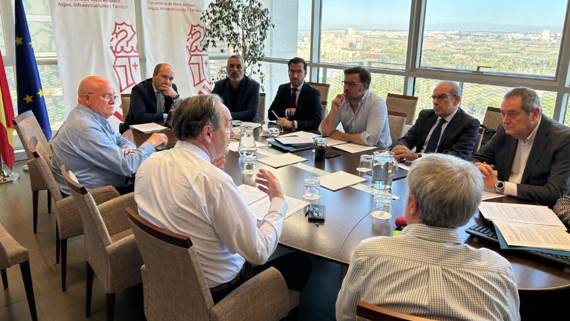 Ajuntament i Generalitat ultimen el conveni per a accelerar l’arribada de l’iTRAM a Elx