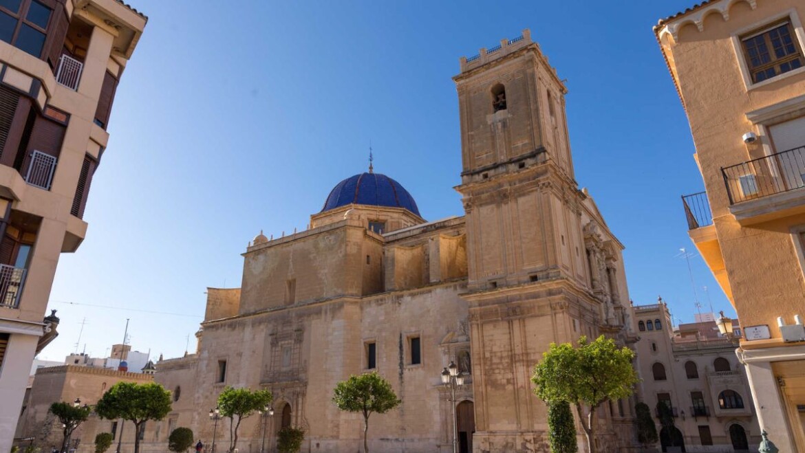 La I Maratón Elche-Alicante llega a los 2.500 inscritos a siete meses de la prueba y el tope se fija en 5.000 atletas