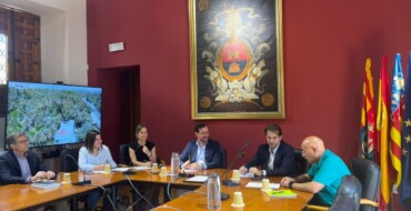 Elche y Alicante avanzan en la tarjeta de transporte única y acuerdan un nuevo sendero ciclo-peatonal