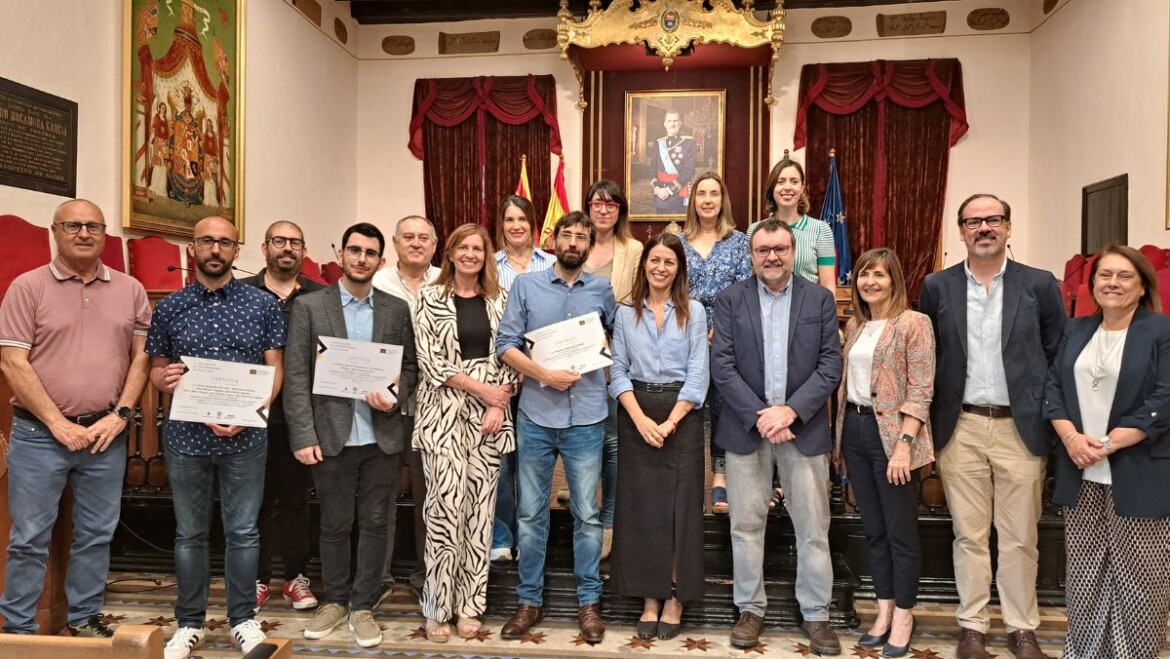 El periodista de El País, Kiko Llaneras, recibe el IV Premio Vicente Verdú de Periodismo e Innovación