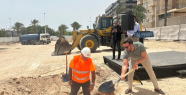Comienza la construcción del nuevo colegio Virgen de la Luz con el acto de la primera piedra