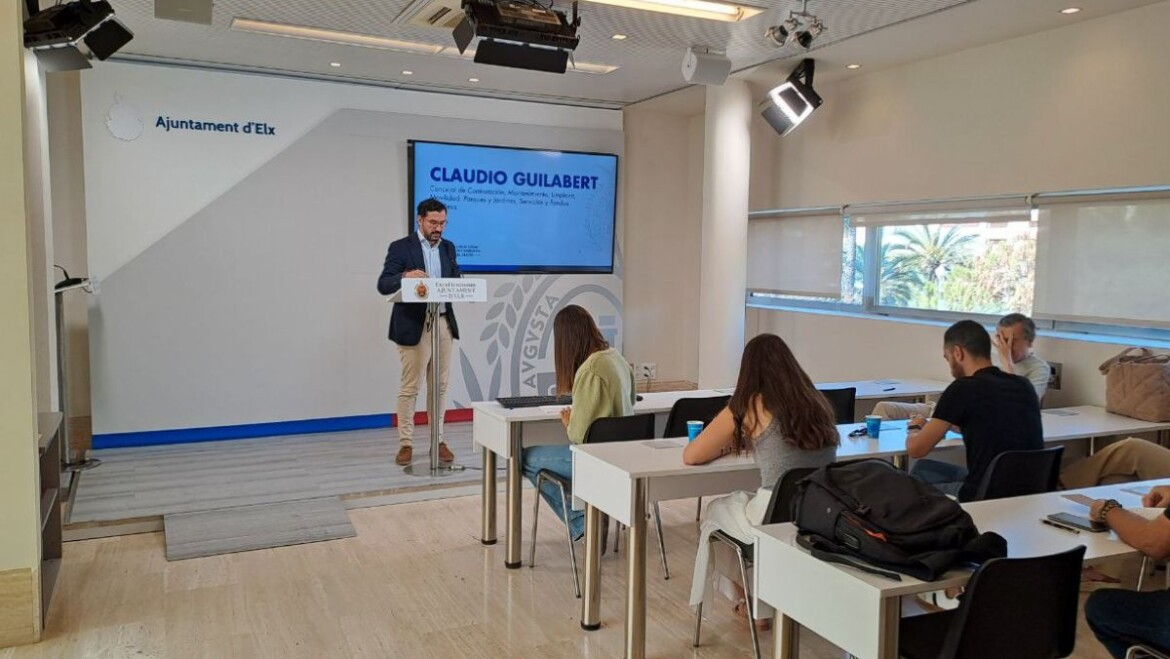 Elche destina 2,1 millones de euros al asfaltado de la vía pública en pedanías y casco urbano