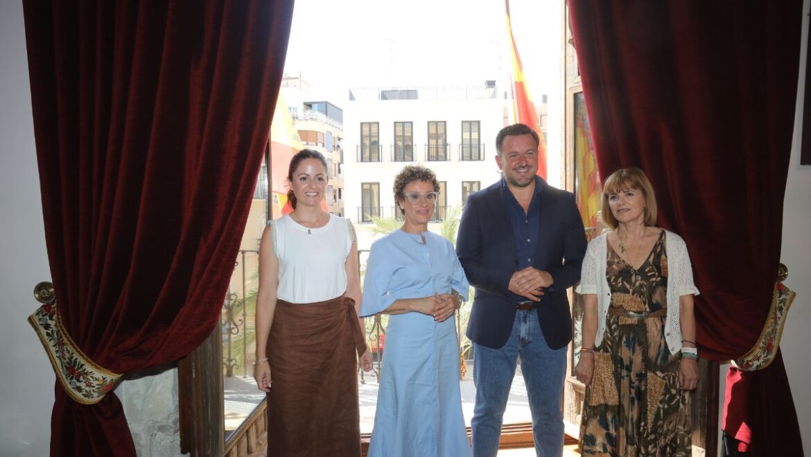 La ilicitana Rosana Perán, empresaria del calzado, será la pregonera de las Fiestas de Elche 2024