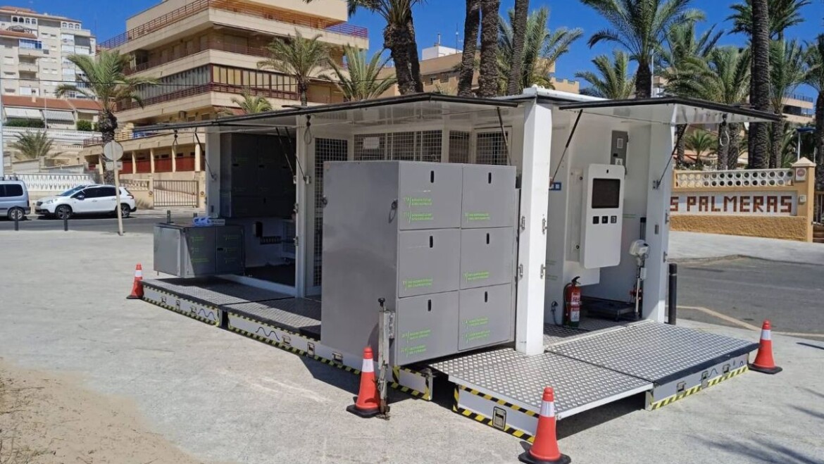 El punt net mòbil informatitzat comença el seu servei als Arenals del Sol durant l’estiu