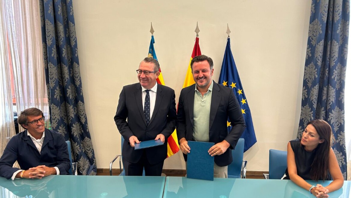 La Diputació cedix a Elx els baixos de l’edifici del Casino per a ús cultural