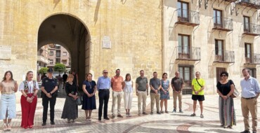 Elche se suma a la condena del asesinato de una mujer en Villena con un minuto de silencio