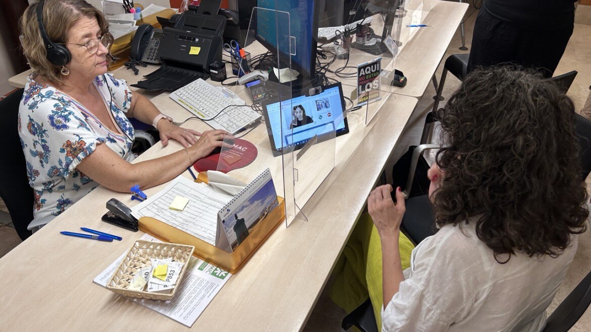 Elx oferirà el servei d’interpretació en llengua de signes en l’OMAC