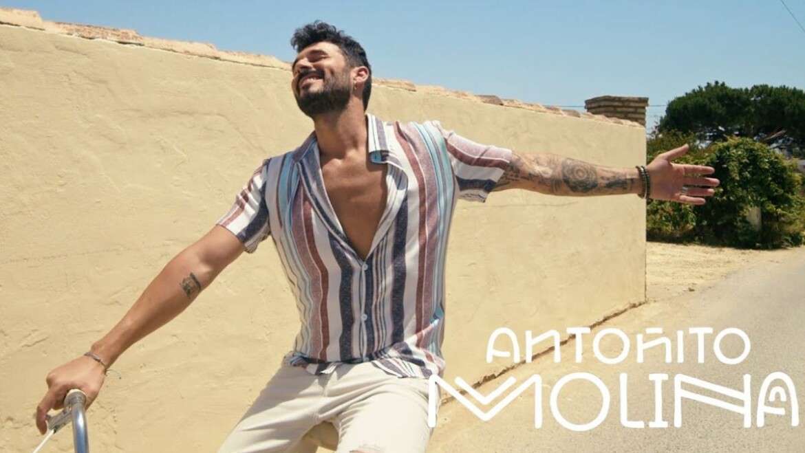 Antoñito Molina llega a la Rotonda del Parque Municipal con su A la Aventura Tour