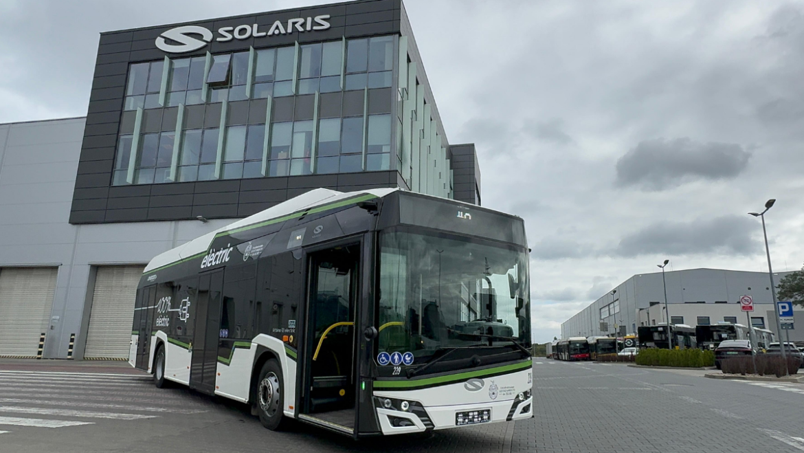 El Ayuntamiento ofrece autobuses gratuitos hasta la estación de AVE a los aficionados del Elche CF