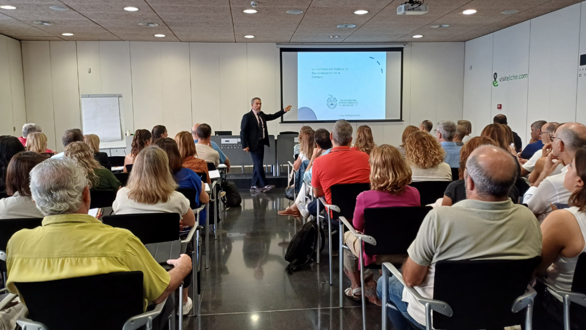Elx aposta per implantar un nou sistema per a millorar l’eficiència en Contractació