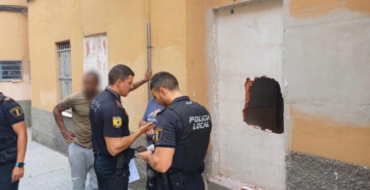 Dos detenidos por intentar ocupar una vivienda con un contrato falso de alquiler