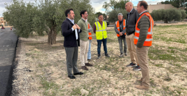 El Ayuntamiento asfalta 24 kilómetros en caminos del Camp d’Elx