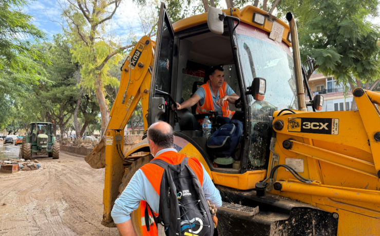 Elche traslada su apoyo a los afectados por la DANA de Valencia con una Declaración Institucional