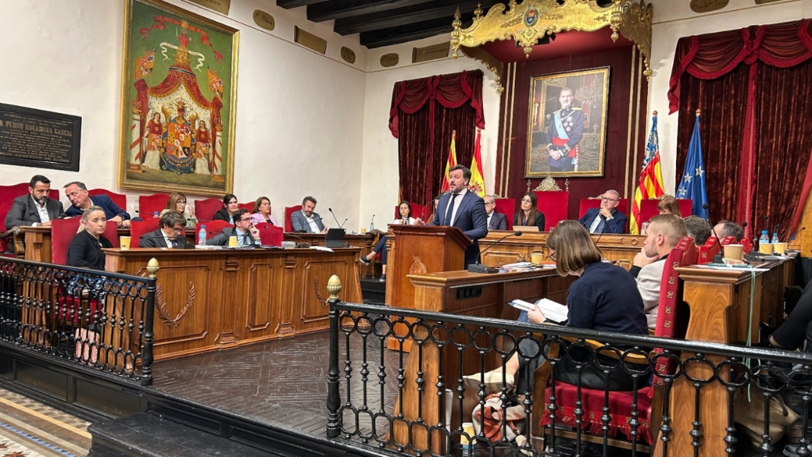 El alcalde fija como prioridad del gobierno las políticas sociales, las pedanías y la apuesta por el turismo