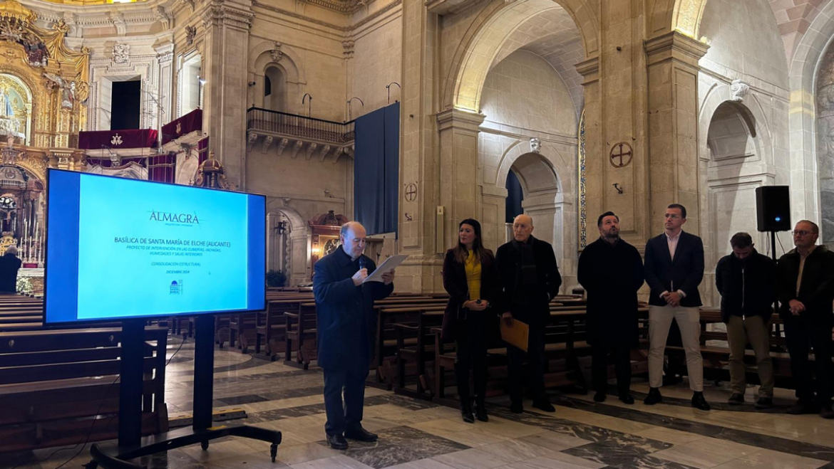 El Ayuntamiento se compromete a buscar fondos para financiar la restauración de Santa María