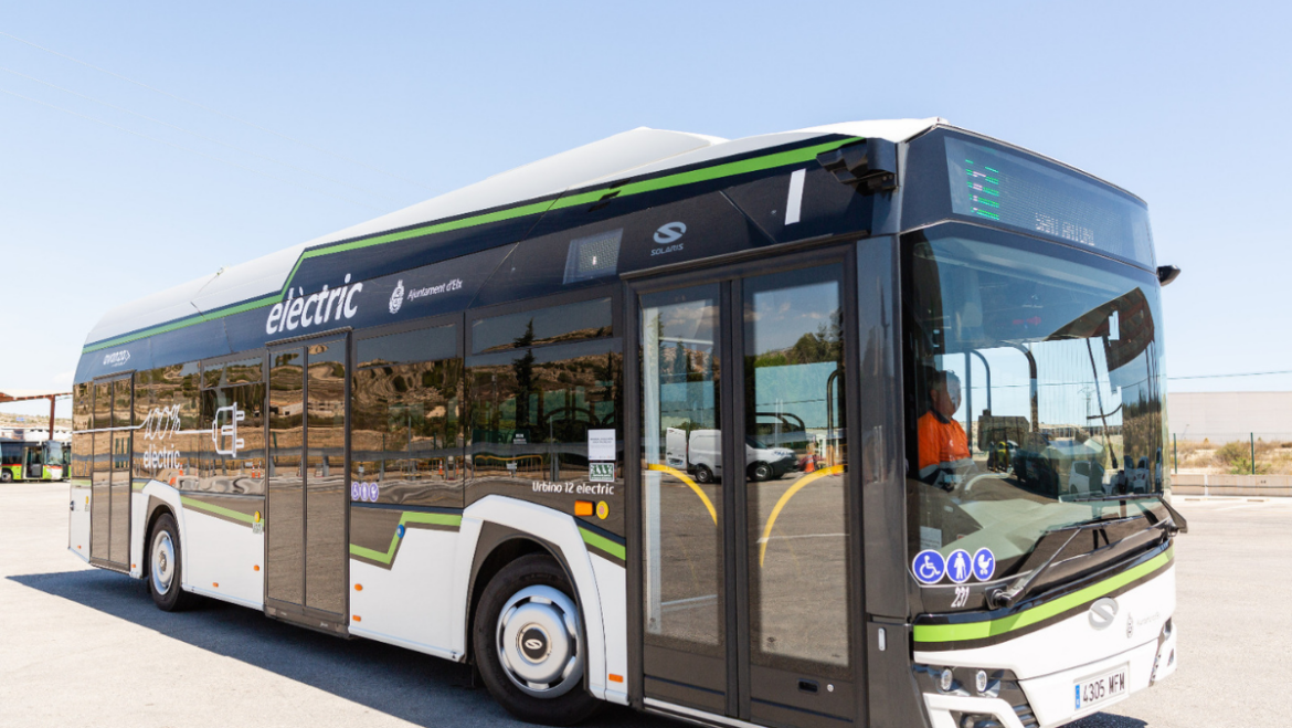 Más de 15.000 personas han utilizado el autobús a pedanías en la primera semana de servicio