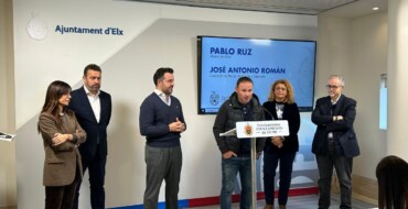 El Ayuntamiento presenta a Nino como nuevo embajador para potenciar el deporte en Elche
