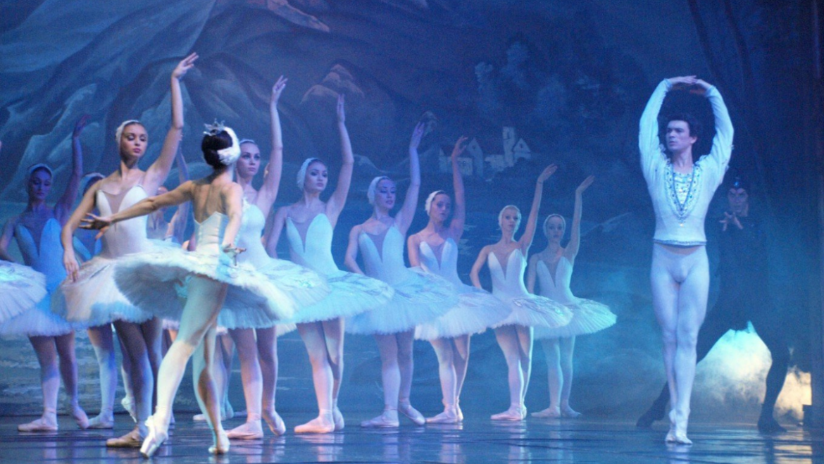 El Lago de los Cisnes llega al Gran Teatro el sábado 11 de enero
