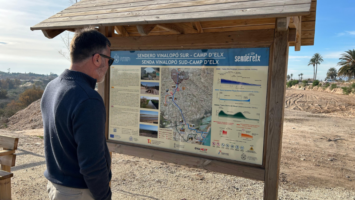 La nova senda circular connecta el nucli urbà amb el sud del municipi a través del Vinalopó